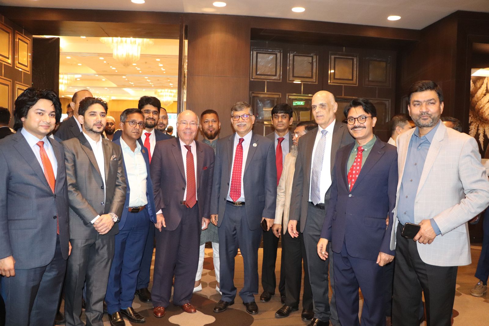 Brazilian and Bangladeshi business leaders with Brazil's Foreign Minister